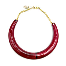 Carica l'immagine nel visualizzatore di Gallery, Collana corno in resina