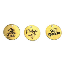 Carica l'immagine nel visualizzatore di Gallery, Bracciale cristallo 06 con ciondolo inciso