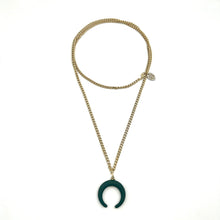 Carica l'immagine nel visualizzatore di Gallery, Catena Alluminio Dorata con Mezzaluna in Resina Gommata