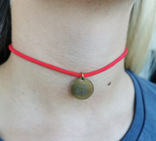 Carica l'immagine nel visualizzatore di Gallery, Bracciale elasticizzato con Ciondolo