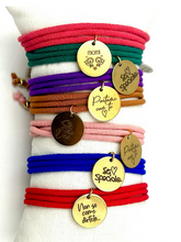 Carica l'immagine nel visualizzatore di Gallery, Bracciale elasticizzato con Ciondolo