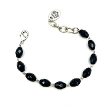 Carica l'immagine nel visualizzatore di Gallery, Bracciale con cristalli oliva incatenati