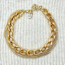 Carica l'immagine nel visualizzatore di Gallery, Collana Multifili Paola Oro