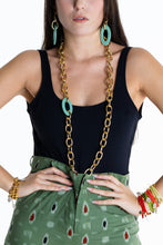 Carica l'immagine nel visualizzatore di Gallery, Orecchini Resina