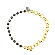 Carica l'immagine nel visualizzatore di Gallery, Collana corta o bracciale doppio giro chiusura a T dorata