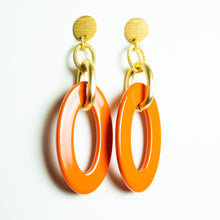 Carica l'immagine nel visualizzatore di Gallery, Orecchini Resina