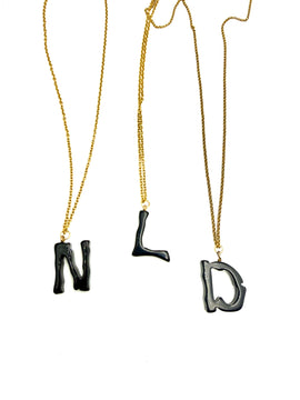 Collana con lettere