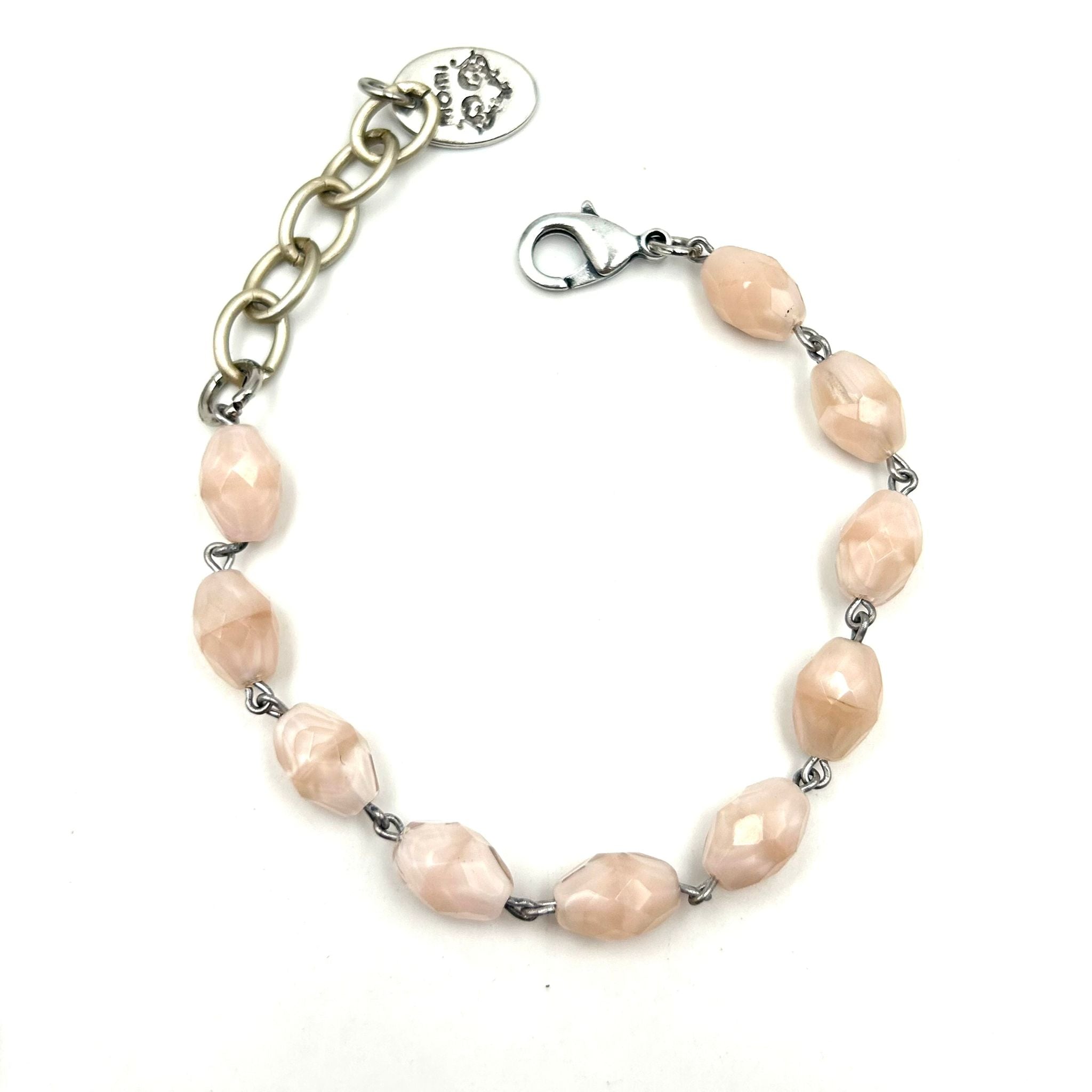 Bracciale con cristalli oliva incatenati