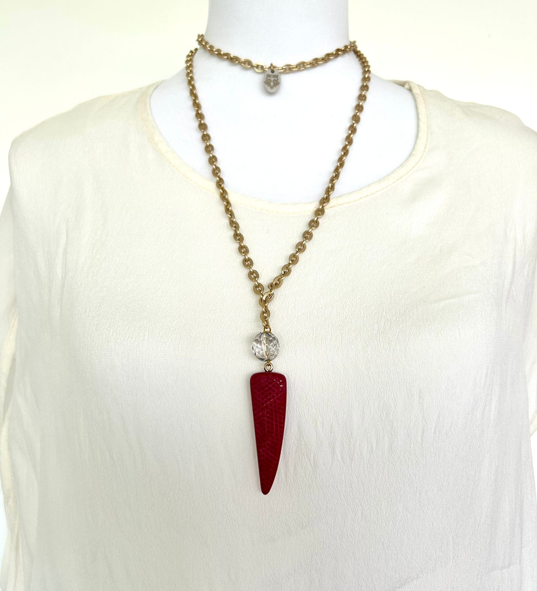Collana con Cristallo trasparente e Ciondolo in  Resina