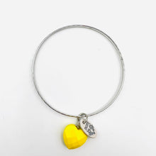 Carica l&#39;immagine nel visualizzatore di Gallery, Bracciale Rigido con Cuore in Cristallo

